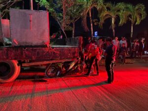 Seorang Pemotor Terlibat Kecelakaan Dengan Truk di Jalan Pesut