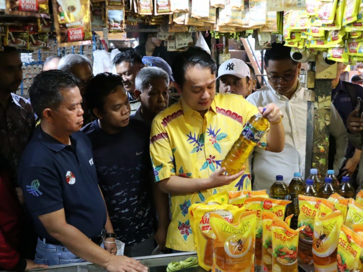 Harga minyak goreng di Kaltim terpantau lebih tinggi dari Harga Eceran Tertinggi (HET).