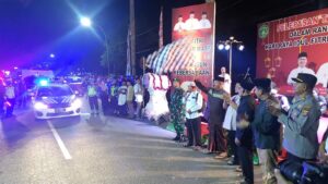 Bupati Kukar Edi Damansyah Resmikan Pelepasan Takbiran Keliling di Tenggarong