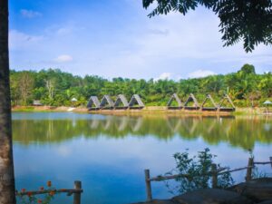 Keindahan Desa Kota Bangun III, Miliki Wisata Alam Danau Kumbara