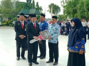 Pemprov Berikan 241 Kendaraan Operasional Sekolah