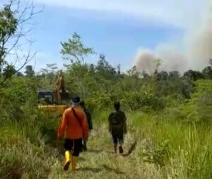 Respon Cepat BPBD Kukar Atasi Kebakaran Lahan Gambut di Desa Sebemban