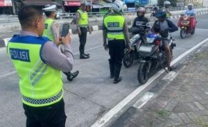 Sebanyak 185 Pelanggar Lalu Lintas Terjaring Razia ETLE Mobile di Samarinda