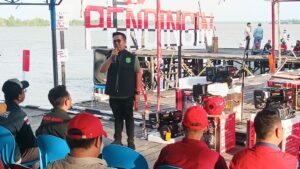 Rendi Solihin Serahkan 50 Mesin Kapal untuk Nelayan Sanga-sanga