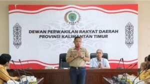 Kuliah Umum ke Mahasiswa Unmul, Seno Aji Beri Inspirasi Politik