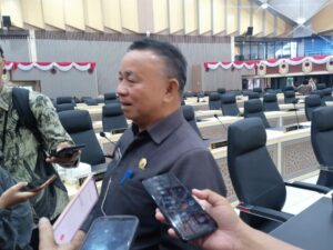Kebijakan Pemeliharaan Tenaga Honorer oleh Gubernur Kaltim
