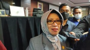 Sukmawati Minta Pemerintah Implementasikan UU ASN dengan Adil