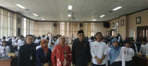 Pelajar SD Belajar Demokrasi di DPRD Kaltim