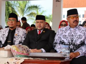 Reza Tegaskan Jasa Guru Tak Tergantikan