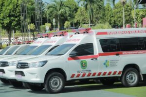 Enam Puskesmas di Kutim Terima Bantuan Ambulance Dari Pemkab
