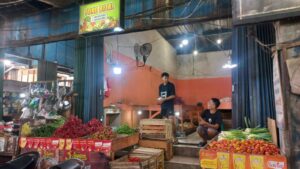 Jelang Nataru 2024, Disdag Samarinda Lakukan Sidak Pasar Pastikan Stok Bapokting Aman