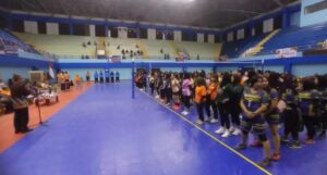 Bupati Kutim Buka Turnamen Bola Voli Putri Antar Kecamatan