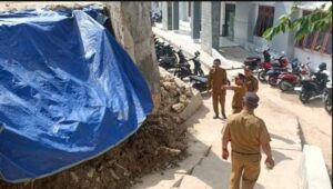 BPBD Tinjau Longsor di SMA Negeri 16 Samarinda Utara