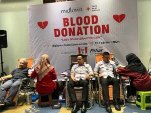 Midtown Hotel Bekerjasama Dengan PMI Samarinda Menggelar Donor Darah