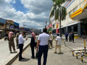 Satpol PP dan Dishub Samarinda Minta Manajemen SCP Sediakan Parkiran Drop Off Untuk Mengurangi Kemacetan di Jalan P. Irian