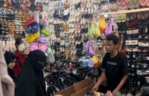 Jelang Hari Raya Idul Fitri 1445 H, Segiri Grosir Samarinda Ramai Diserbu Warga untuk Berbelanja