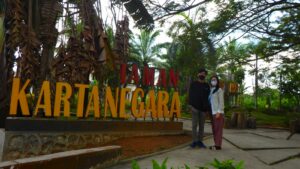 Tenggarong Seberang: Pesona Tersembunyi Taman Kartanegara sebagai Destinasi Santai Favorit