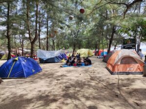 Menikmati Keindahan dan Ketenangan di Pantai Panrita Lopi, Muara Badak