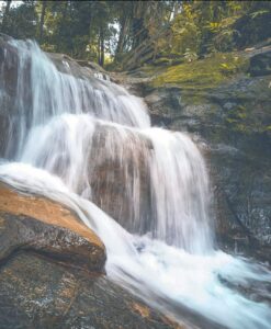 Desa Perjiwa Fokus Kembangkan Wisata Air Terjun untuk Majukan Ekonomi