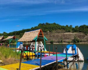 Pesona Danau Danurdana Perjiwa: Tempat Liburan yang Tenang dan Nyaman di Kutai Kartanegara