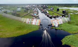 Desa Muara Enggelam : Keunikan di Tengah Perairan dan Potensi Wisata yang Menggiurkan