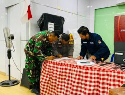 Bhabinkamtibmas Kelurahan Mugirejo Kawal Rapat Pleno Rekapitulasi DPHP dengan Aman dan Tertib