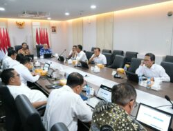 Wamen ATR/BPN Pimpin Rapat Evaluasi Program 2024, Bahas Sertipikat Elektronik dan Revisi Kebijakan