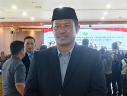 Wakil Ketua II DPRD Kutim Hadiri Pengukuhan Penambahan Masa Jabatan 135 Kades di Kutim