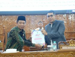 Rapat Paripurna ke-5 DPRD Kutim, Pemkab Kutim Tanggapi PU Fraksi-fraksi Mengenai Raperda APBD Perubahan TA 2024