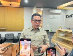 Drainase Memprihatinkan, Wali Kota Samarinda Gerakkan OPD Tangani Jalan Provinsi yang Tergenang