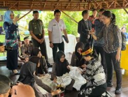 Wamen Dikti Kunjungi SMAN 10 Samarinda, Tegaskan Sekolah Garuda Bukan Program Politik