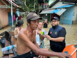 Abdul Giaz Salurkan 1.000 Paket Bantuan ke Barito: Serukan Pemerintah Fokus Tuntaskan Masalah Banjir Samarinda
