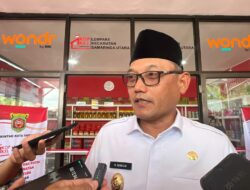 Seragam Putih Abu Abu Gratis Untuk 65 Ribu Siswa Kaltim, Seno Aji Pastikan Orang Tua Tidak Dibebani Lagi