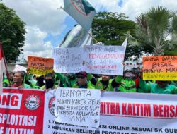 Ratusan Driver Ojol dan Taksi Online Geruduk Kantor Gubernur Kaltim, Tuntut Tegakkan SK Tarif