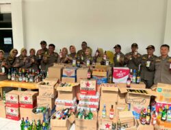 710 Botol Miras Berbagai Merek Disita Satpol PP dari Warung Langganan Razia di Samarinda