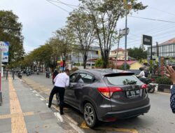 Dishub Samarinda Imbau Pengendara Tak Berhenti dan Parkir di Badan Jalan Juanda, Mulai Pekan Depan Siap Tindak Tegas