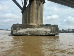 Tongkang M80-1302 Tabrak Jembatan Mahulu, Nahkoda Diperiksa Polisi