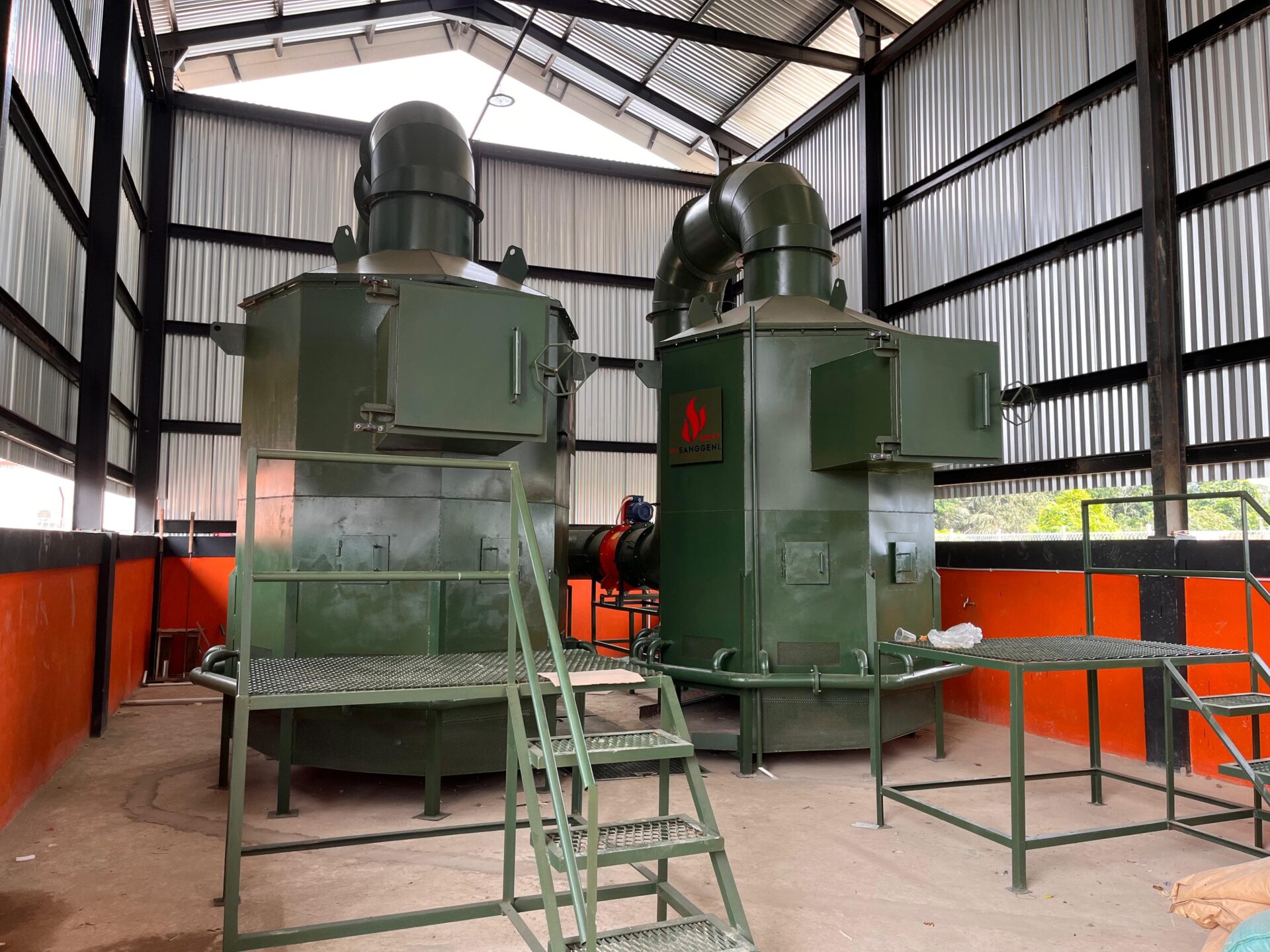 Unit insinerator di Lok Bahu menjadi bagian dari program modernisasi pengelolaan sampah Kota Samarinda yang kini masuk tahap uji teknis. (Foto: Ree/Kaltimetam.id)