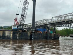 Pemancangan Perdana Fender Baru Jembatan Mahakam Dimulai, Proyek Rp27,2 Miliar Ditarget Rampung Tiga Bulan