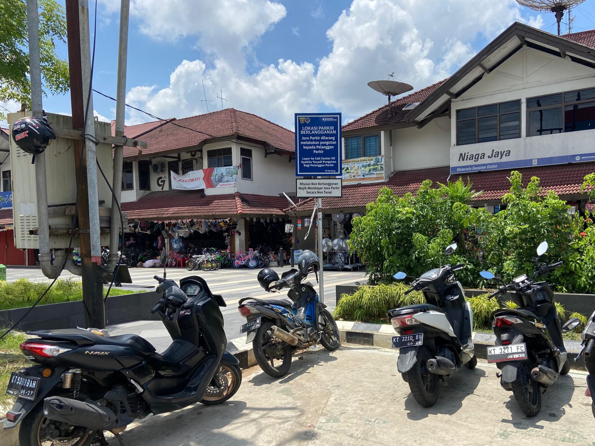 Kawasan Citra Niaga salah satu lokasi dilakukannya parkir berlangganan. (Foto: Ree/Kaltimetam.id)