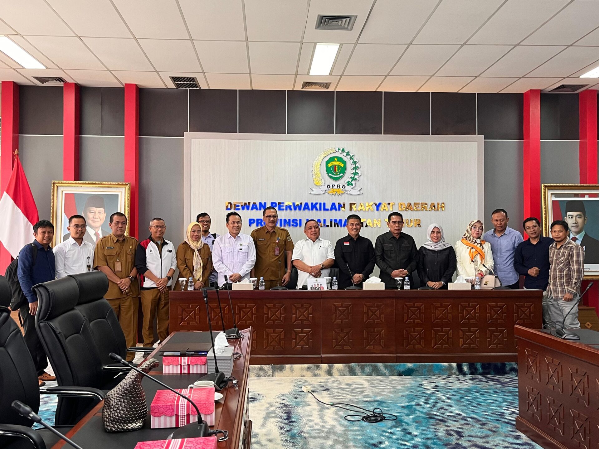 Rapat Dengar Pendapat (RDP) Komisi IV DPRD Kaltim bersama Dispora Kaltim dan pihak Universitas Mulawarman, Senin (2/2/2026). (Foto: Ree/Kaltimetam.id)
