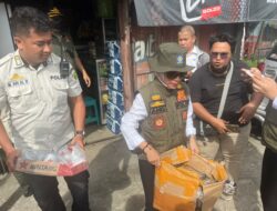 Satpol PP Samarinda Tegas Tolak Negosiasi, Tiga Dus Miras Diamankan di Jalan Tengkawang
