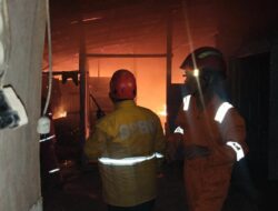 Api Berkobar Tengah Malam di Jalan Wijaya Kusuma, Tiga Rumah Terdampak dan 23 Jiwa Selamat Tanpa Korban
