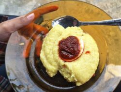 Kuliner Warisan Bubur Peca Warnai Ramadan di Masjid Bersejarah Samarinda