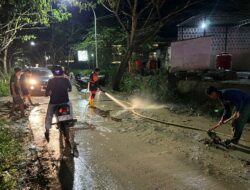 Diduga Akibat Pematangan Lahan, Jalan Belatuk Samarinda Dipenuhi Lumpur dan Picu Puluhan Pengendara Terjatuh