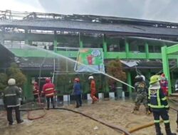 Delapan Kelas SMPN 2 Samarinda Terbakar, Andi Harun Pastikan KBM Tak Boleh Terhenti