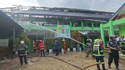 Delapan Kelas SMPN 2 Samarinda Terbakar, Andi Harun Pastikan KBM Tak Boleh Terhenti