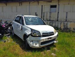 Mobil Terios Ugal-ugalan Tabrak Sejumlah Kendaraan di Samarinda, Satu Tewas dan Sembilan Luka-luka