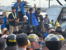 Unjuk Rasa PMII di Samarinda Diwarnai Bentrokan, Mahasiswa Soroti Kebijakan dan Komunikasi Publik Gubernur
