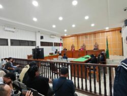 Majelis Hakim Vonis Empat Mahasiswa Satu Bulan Penjara, Kuasa Hukum Soroti Nama Dua DPO dalam Putusan